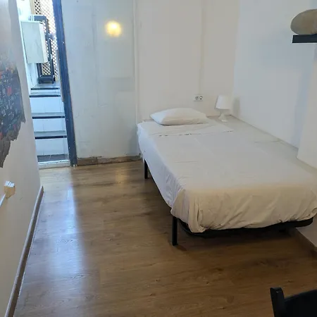 Casa De Barca 2* ברצלונה